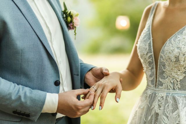Minimalist Engagement Rings and the Rise of Intentional Love