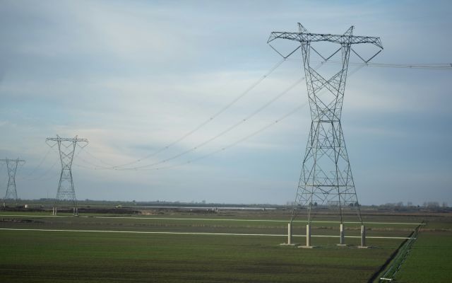 Why Current Transducers Are Essential for Power Monitoring