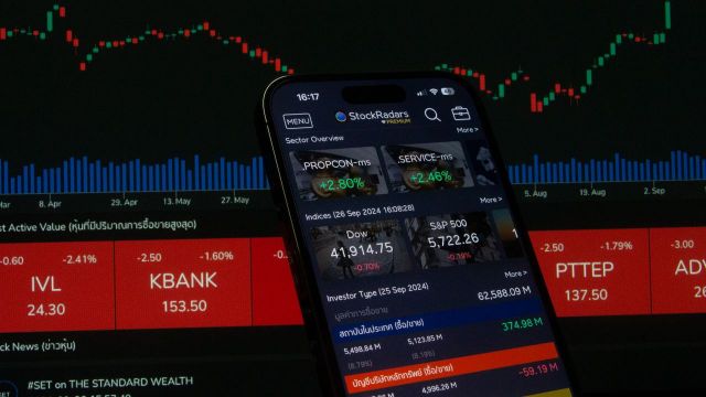 Retail Participation Hits a Record 21.6 Crore Demat Accounts — How an Indian Stock Market App Is Powering This Growth 