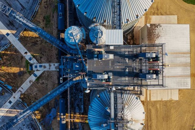 From Mill to Supermarket: The Hidden Logistics Behind Everyday Food