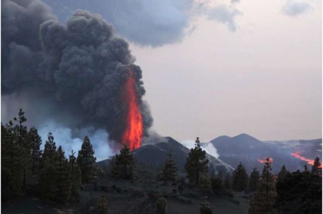 Scientists Uncover Magma Heating Effect That Influences How Volcanoes Erupt