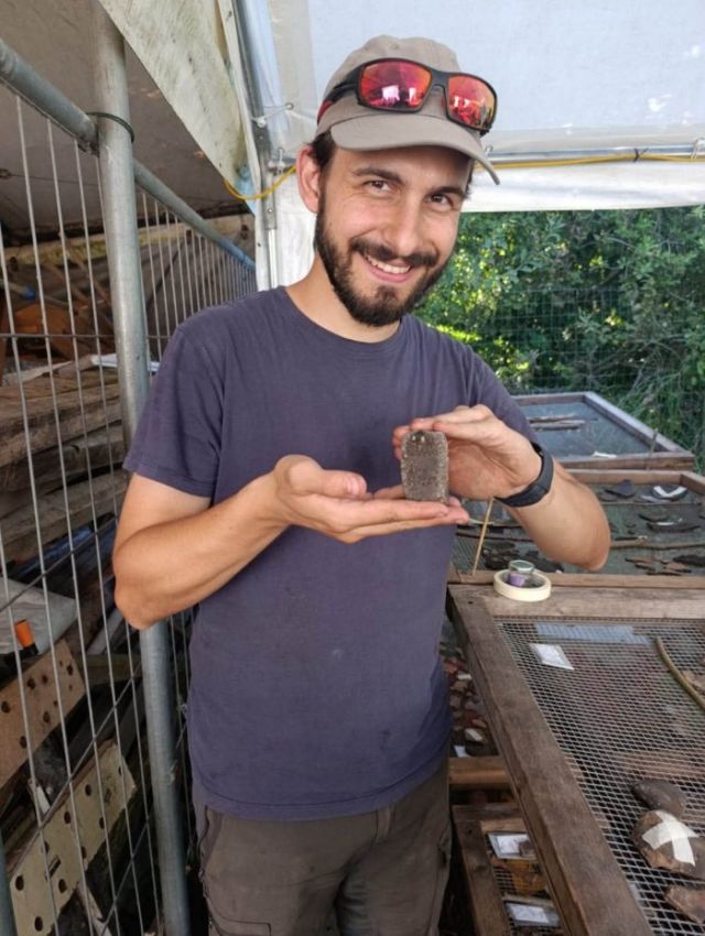 Another Mysterious 4,000-Year-Old Undeciphered Tablet Found At The Lucone Site, Italy
